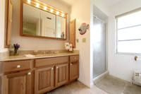 137 Leland St-6