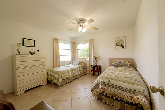 137 Leland St-8