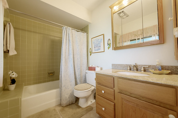 137 Leland St-9